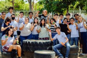 Lee más sobre el artículo Estudiantes del Bachillerato 4 promueven la economía circular