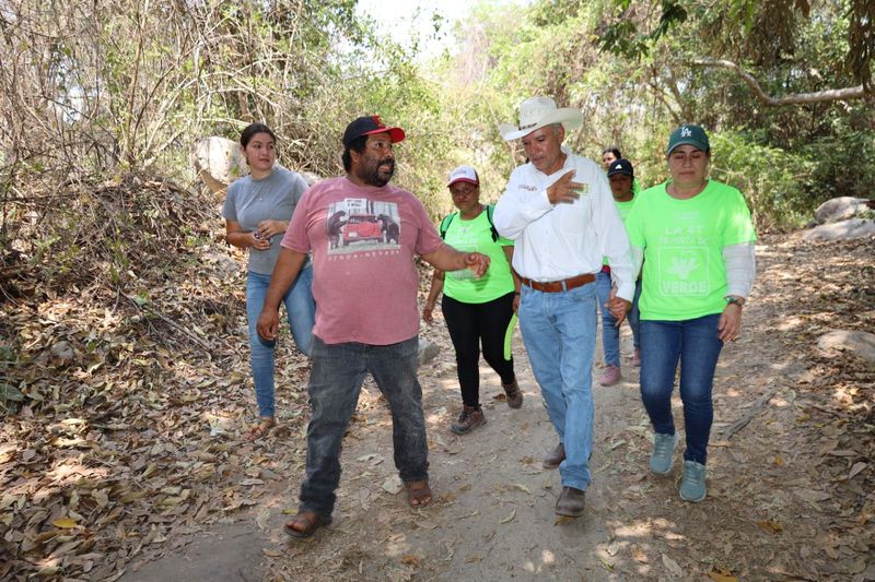 Apoyan Coalatilla y La Atravezada a Cruz Méndez