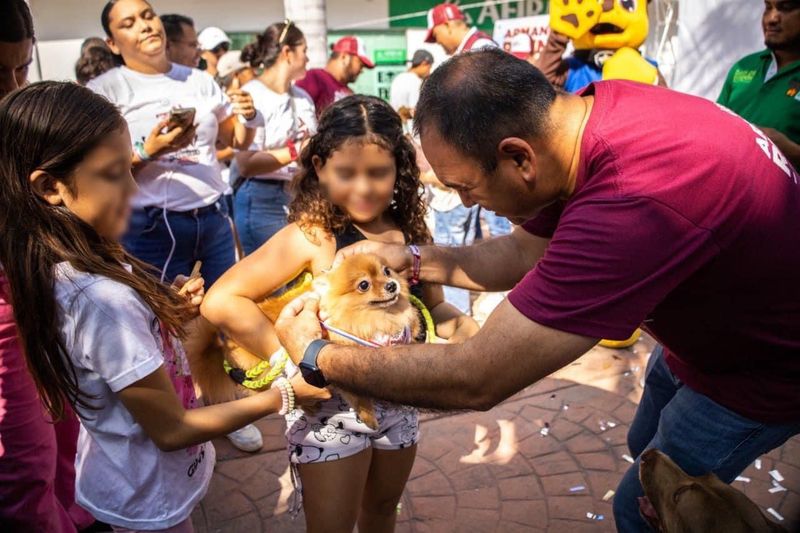 En este momento estás viendo Armando Reyna impulsará la cultura por la protección animal en Tecomán