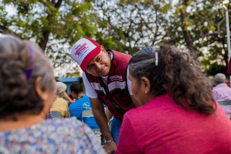 En este momento estás viendo Promoverá Armando Reyna el fomento a la lectura en colonias y comunidades de Tecomán