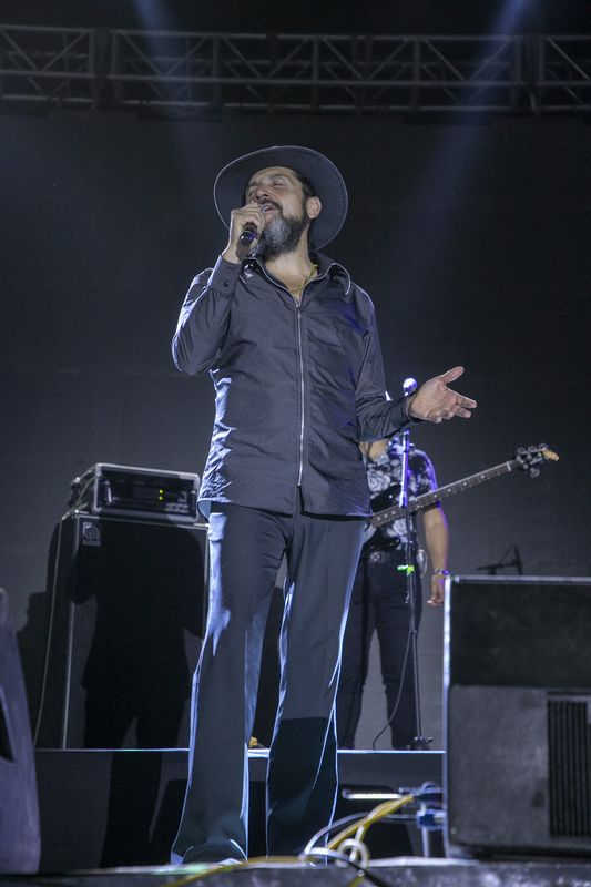 Maravillosa noche se vivió con Reyli Barba en las Fiestas Culturales de Mayo Manzanillo