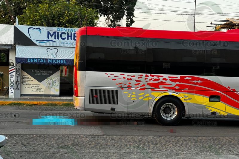 En este momento estás viendo Trágico accidente en Tecomán; muere hombre atropellado por un autobús
