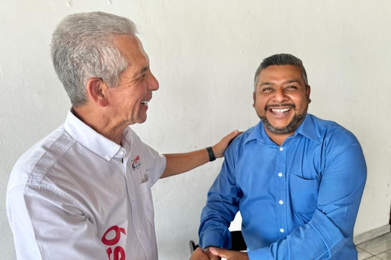 En este momento estás viendo Se suma el abogado José Rojo a la campaña de Óscar Ávalos