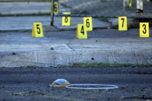 Lee más sobre el artículo Dos hechos dejan 2 muertos y un herido, en Manzanillo