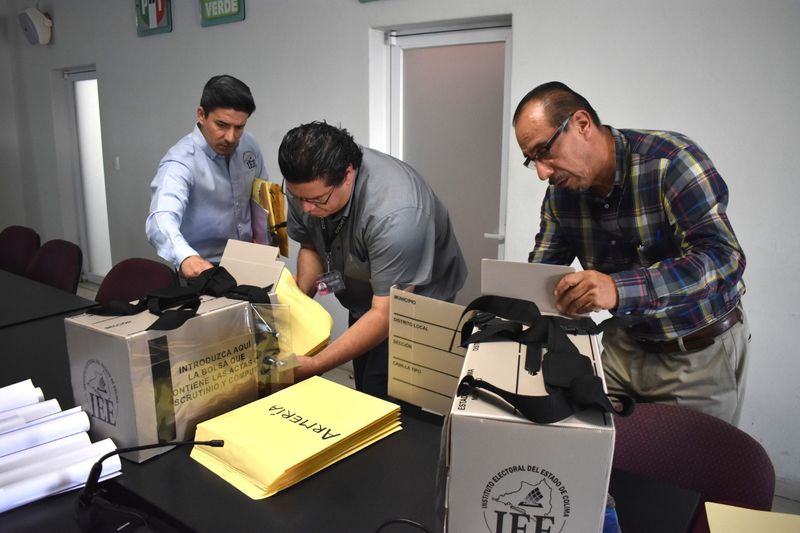 En este momento estás viendo IEE Colima recibe boletas de elección local para personas que participan en modalidad ‘Voto Anticipado’