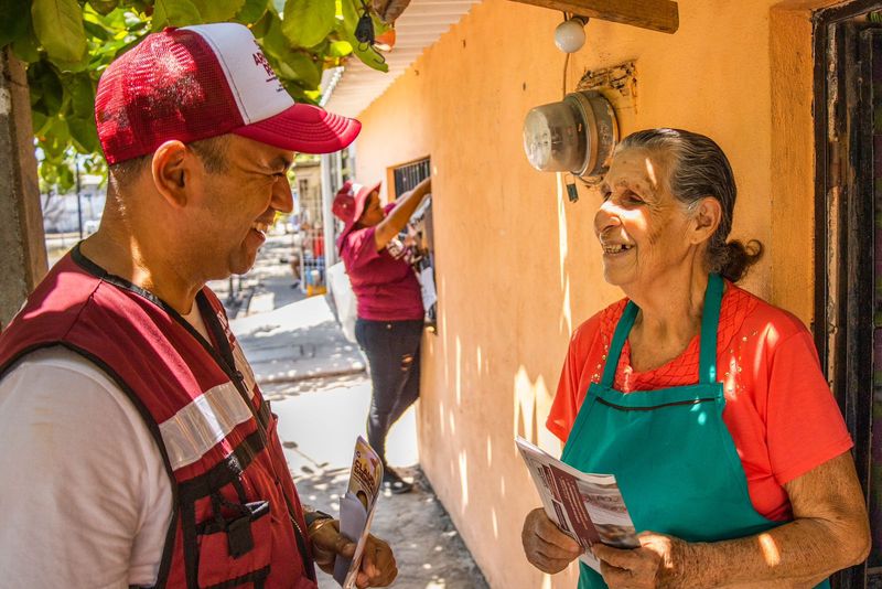 En este momento estás viendo Armando Reyna lleva sus propuestas a la colonia Díaz Ordaz y San Antonio