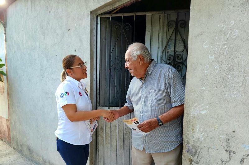 En este momento estás viendo Aumentan en Tecomán las quejas ciudadanas por desatención de las autoridades: Laura Montes