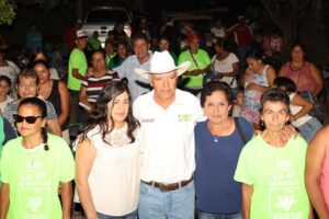 Lee más sobre el artículo Localidades de Armería no serán olvidadas en mi administración: Cruz Méndez desde Cofradía de Juárez