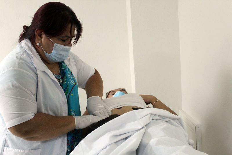 En este momento estás viendo Es vital identificar primeros síntomas del cáncer de ovario, previene Salud