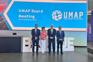 Lee más sobre el artículo Preside rector de la UdeC reunión del Consejo Directivo de UMAP, en Querétaro