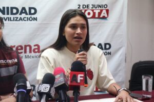 Lee más sobre el artículo Se baja Viri de la contienda; Azucena López seguirá siendo candidata