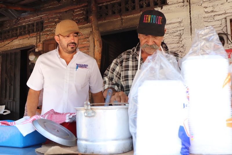 En este momento estás viendo Nazario Rodríguez visitó Ixtlahuacán junto con Mely Romero