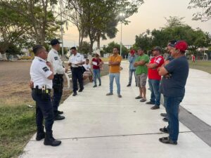 Lee más sobre el artículo Causa circulación de vehículos pesados daños severos a colonias de Tecomán