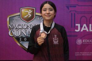 Lee más sobre el artículo Debuta colimense Fernanda Castillo con medalla de bronce en karate de Nacionales Conade