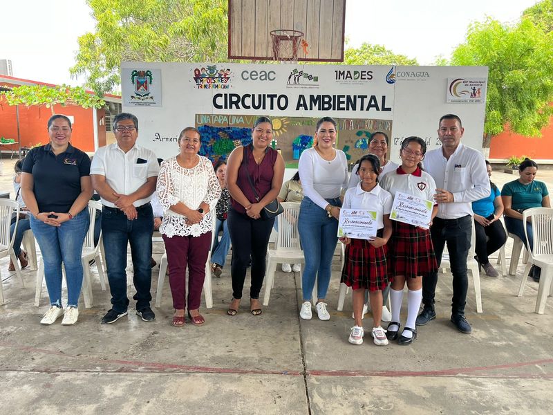 En este momento estás viendo Premian a ganadores del concurso ‘Ayudemos al Planeta Juntos’, en Armería