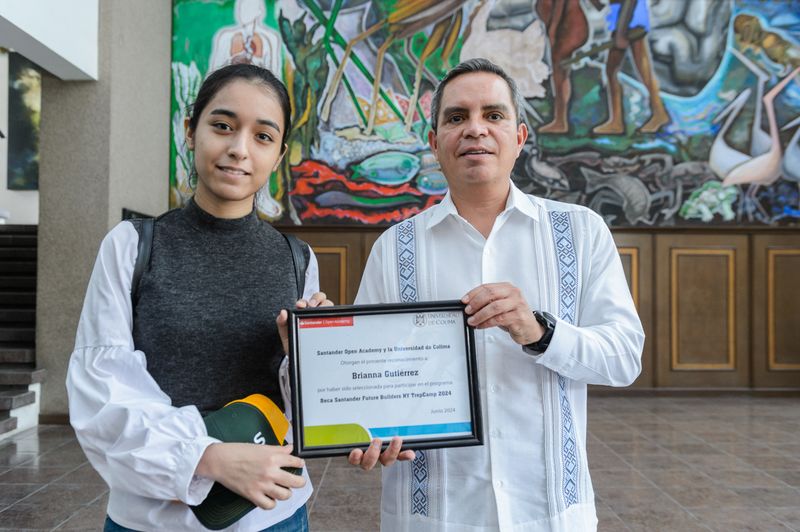 En este momento estás viendo Realizará estancia en Nueva York alumna de Medicina, para pulir idea de emprendimiento