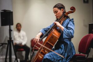 Lee más sobre el artículo Alumnos de música del IUBA muestran en concierto trabajo de todo un semestre