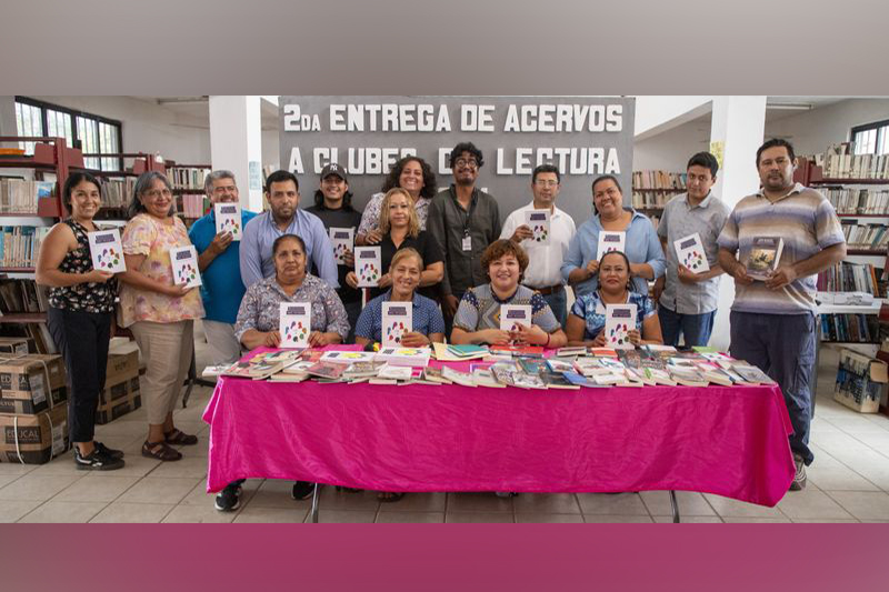 En este momento estás viendo Clubes de Lectura del Municipio de Manzanillo reciben más libros