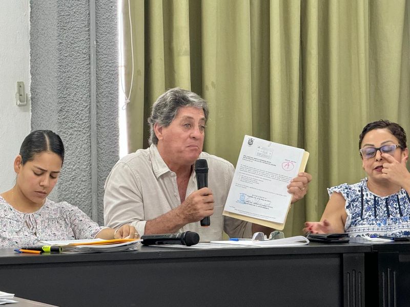 En este momento estás viendo Aclara Elías Lozano que Cerro de Ortega no quiere recibir ambulancia nueva