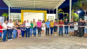 Lee más sobre el artículo Rehabilitan parque principal de la población de Madrid, en Tecomán