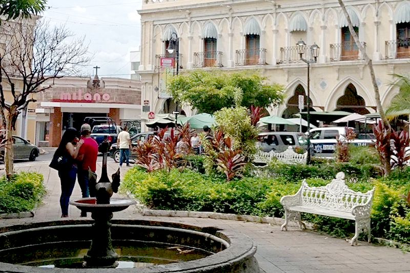 En este momento estás viendo Asesinan a mujer en pleno centro histórico de Colima