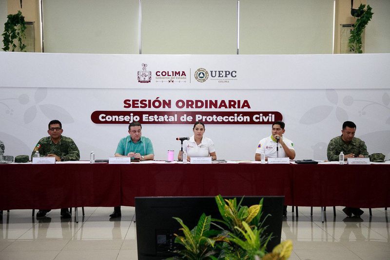 En este momento estás viendo Presentan y aprueban el ‘Protocolo para Amenaza de Huracán en el Territorio de Colima’