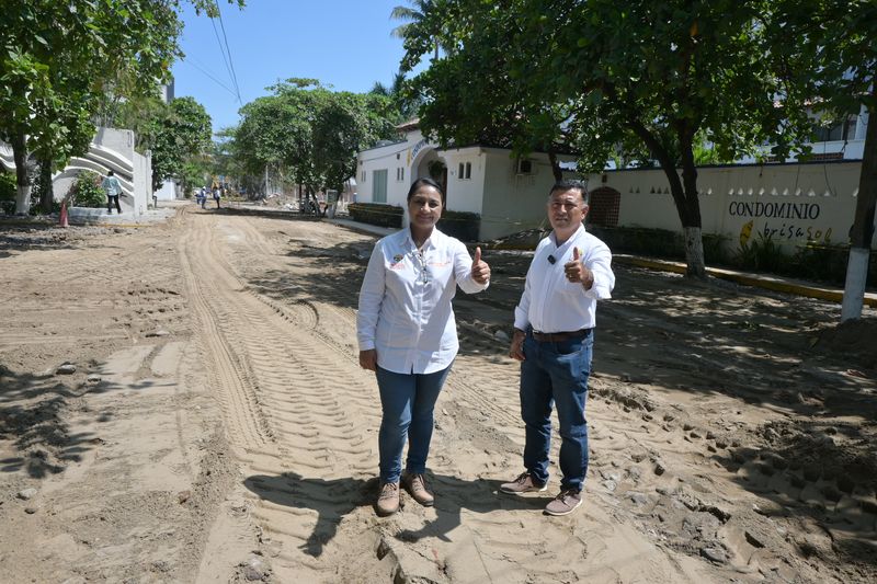 En este momento estás viendo Griselda Martínez arranca los trabajos de intervención en calle del Mar en Las Brisas