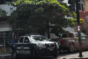 Lee más sobre el artículo Asesinan a hombre en pleno centro de Colima