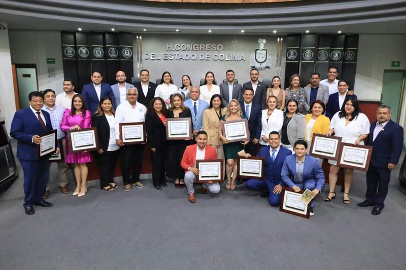 En este momento estás viendo En Premio Estatal de Periodismo, LX Legislatura refirma su compromiso de respaldar la libertad de prensa