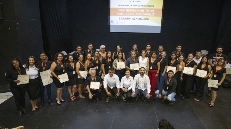 En este momento estás viendo Se graduó la 2ª generación de Anfitriones Turísticos del Ayuntamiento de Manzanillo