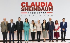 Lee más sobre el artículo Indira Vizcaíno propuso a Claudia Sheinbaum proyectos de captación de agua, salud, carreteras, puerto y transporte público