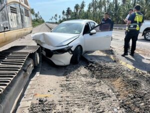 Lee más sobre el artículo Un lesionado tras impactar vehículo contra máquina en la autopista