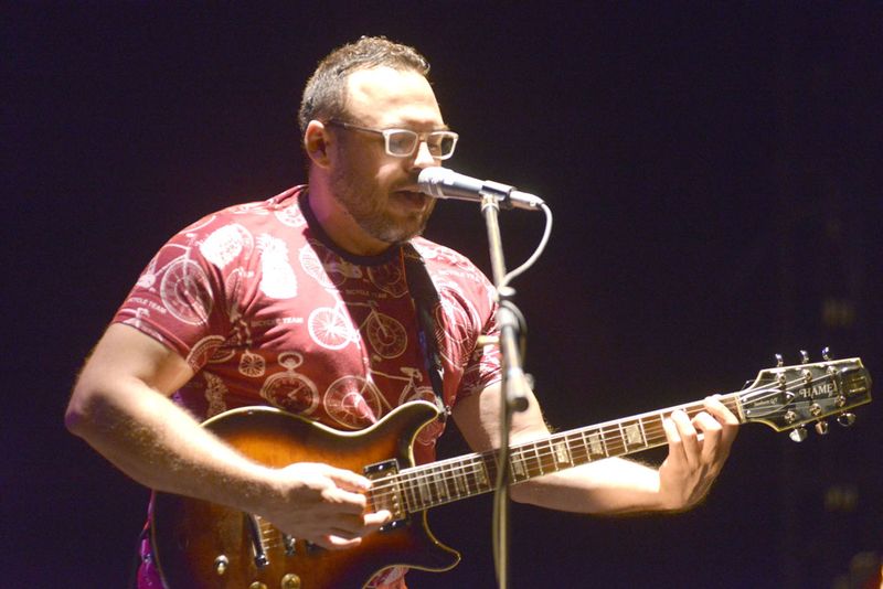 En este momento estás viendo Regresa a Colima cantautor Jorge Manzano, con repertorio renovado