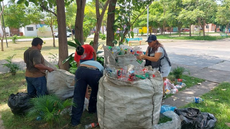 En este momento estás viendo Con éxito continua el programa municipal de Manzanillo La Ruta del PET