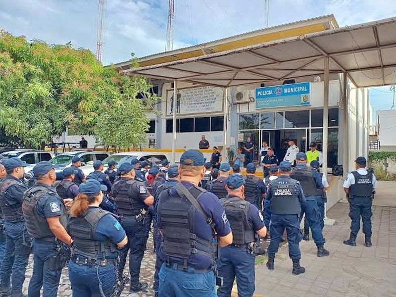 En este momento estás viendo Estará elemento de Marina al frente de Policía Municipal de Tecomán