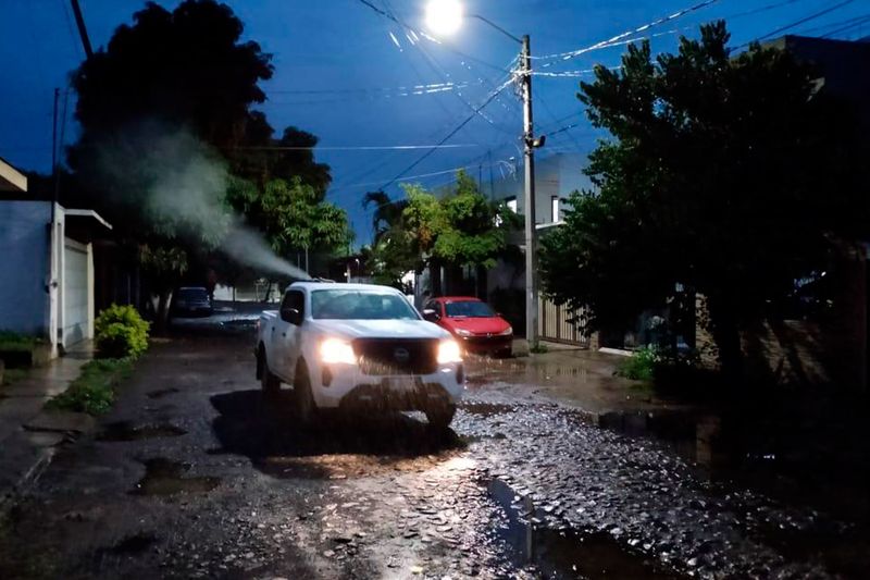 En este momento estás viendo Este lunes, Salud Colima fumiga contra el dengue en cuatro municipios