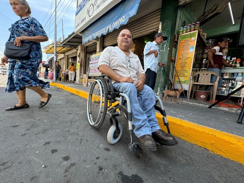 En este momento estás viendo Piden tecomenses con discapacidad servicio de taxi incluyente