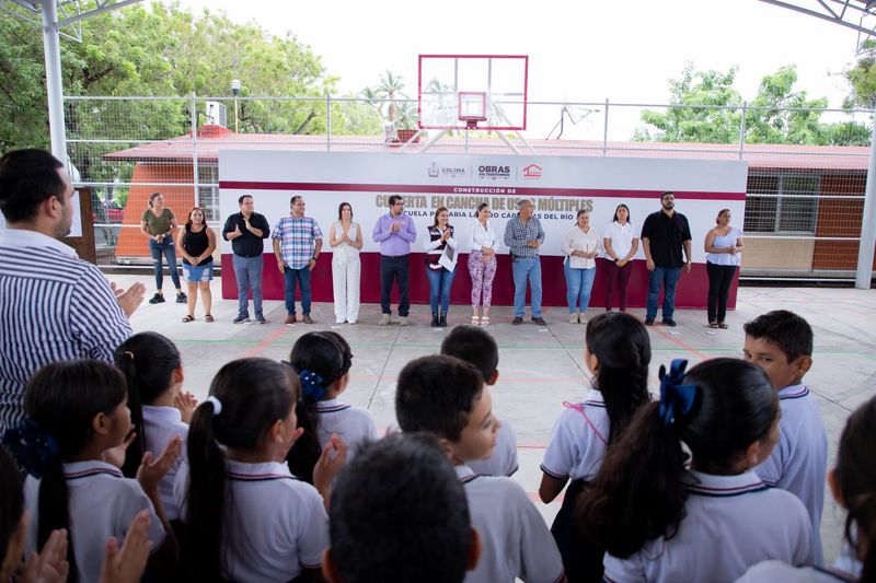 En este momento estás viendo Entregan dos obras en escuelas de Tecomán