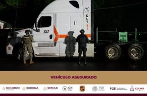 Lee más sobre el artículo Aseguran Policía Estatal y Semar un tractocamión robado, en Colima