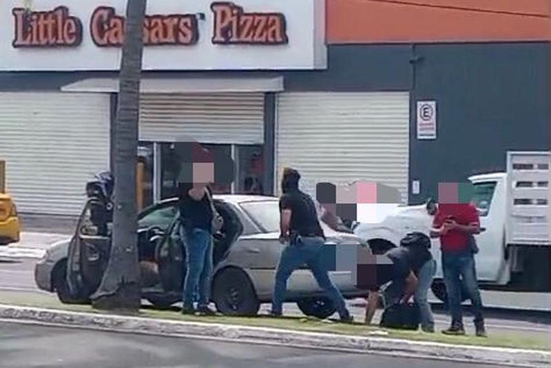 En este momento estás viendo Colima capital: balean a 2 custodios del Cereso, en la avenida Niños Héroes