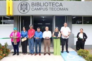 Lee más sobre el artículo Entrega rector equipos y espacios rehabilitados, en delegación Tecomán