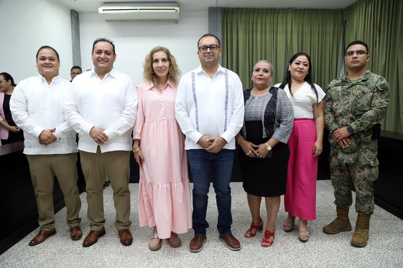 En este momento estás viendo Toman protesta funcionarios de primer nivel en Tecomán