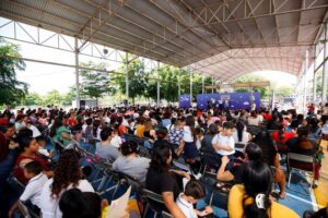 Lee más sobre el artículo Llega ‘Mi ColiBeca para Empezar’ a Manzanillo; más de 3 mil estudiantes la reciben este martes