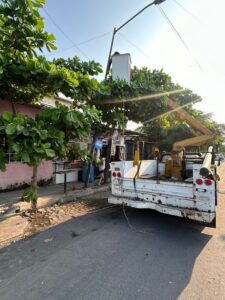 Lee más sobre el artículo Rehabilita Dirección de Alumbrado Público luminarias en de Tecomán     