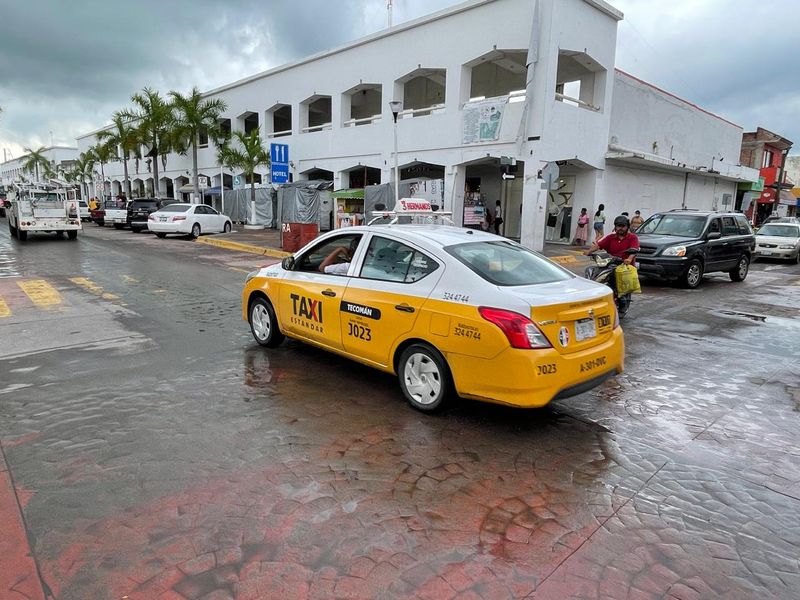 En este momento estás viendo Se han modernizado el 90 por ciento de los radio taxis en Tecomán