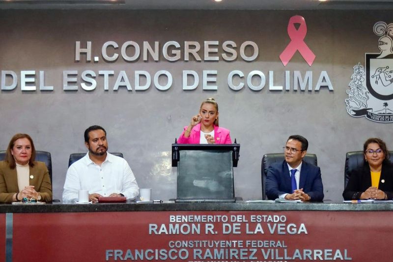 En este momento estás viendo Congreso de Colima hace historia al realizar sesión liderada por diputada sorda