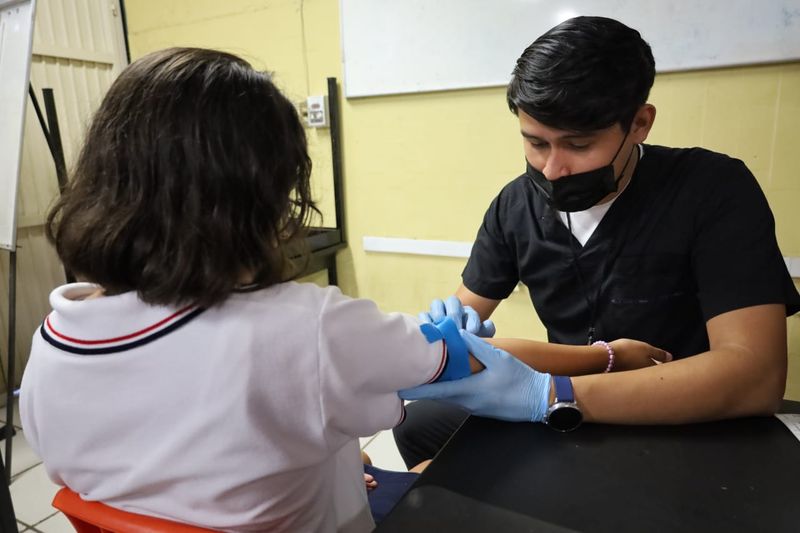 En este momento estás viendo Operación Salud Colima Tamizaje da seguimiento a más de 24 mil estudiantes de 256 escuelas