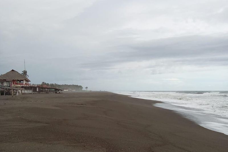 En este momento estás viendo ‘Fenómeno de mar de fondo no ha causado daños en playas tecomenses’: Protección Civil