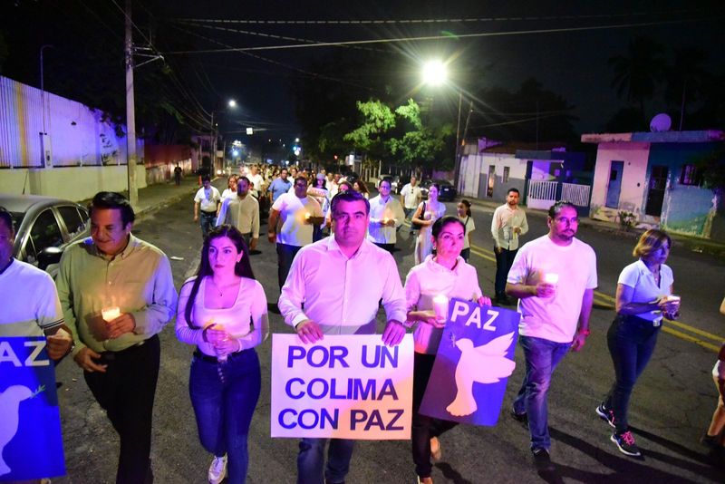 En este momento estás viendo Marchan por la paz en Colima