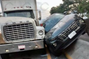 Lee más sobre el artículo Accidente múltiple en la autopista Colima – Manzanillo